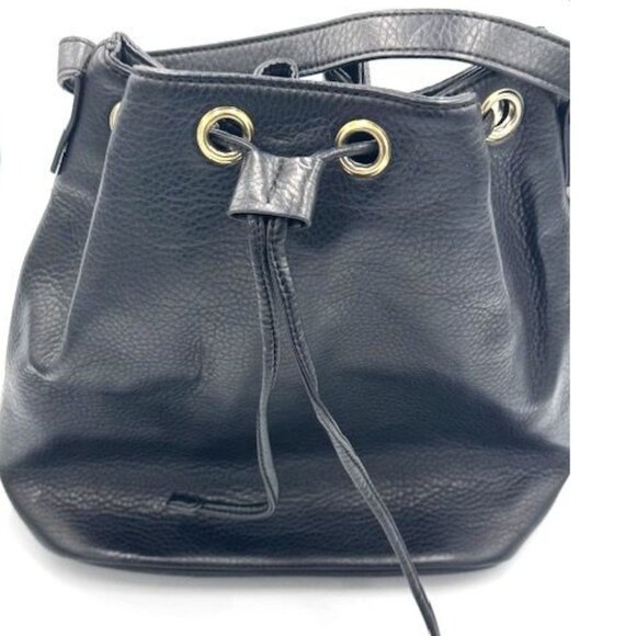 EUC Old Navy Modern Black Leather Bucket Bag With Gold-Tone Grommets - Picture 3 of 8